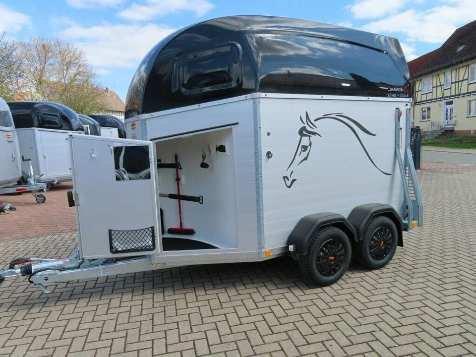 Böckmann Pferdeanhänger Champion Esprit Flügeltür Sattelkammer - Remolque para caballos: foto 2 Böckmann Pferdeanhänger Champion Esprit Flügeltür Sattelkammer - Remolque para caballos: foto 2