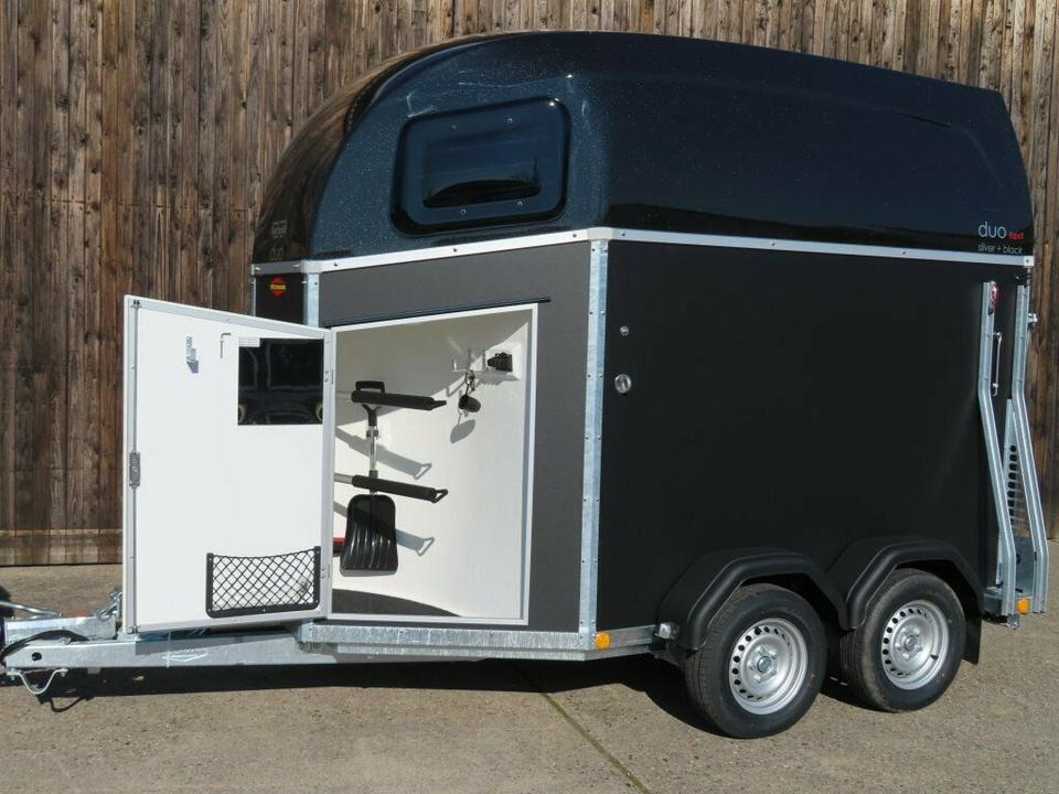 Böckmann Pferdeanhänger DUO s.+b., Sattelk., Aluboden 100km/h - Remolque para caballos: foto 1 Böckmann Pferdeanhänger DUO s.+b., Sattelk., Aluboden 100km/h - Remolque para caballos: foto 1