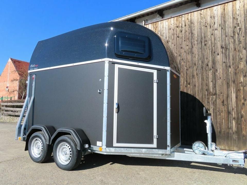Böckmann Pferdeanhänger DUO s.+b., Sattelk., Aluboden 100km/h - Remolque para caballos: foto 4 Böckmann Pferdeanhänger DUO s.+b., Sattelk., Aluboden 100km/h - Remolque para caballos: foto 4