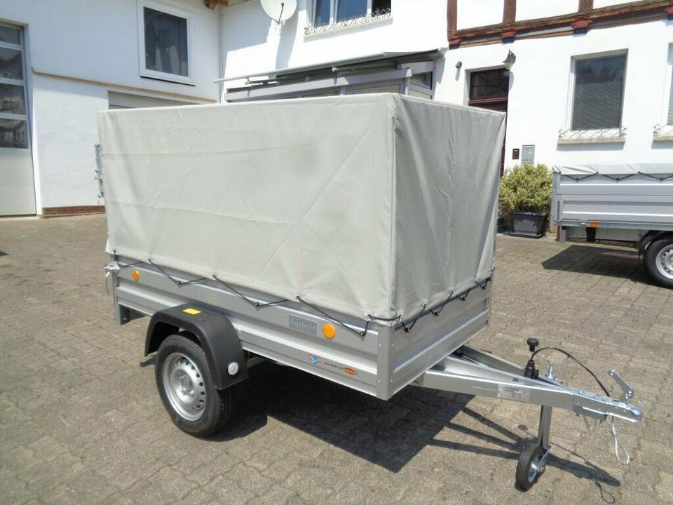 Böckmann-TPV PKW Anhänger Aluaufbau Plane u. Spriegel - Remolque de coche: foto 1 Böckmann-TPV PKW Anhänger Aluaufbau Plane u. Spriegel - Remolque de coche: foto 1