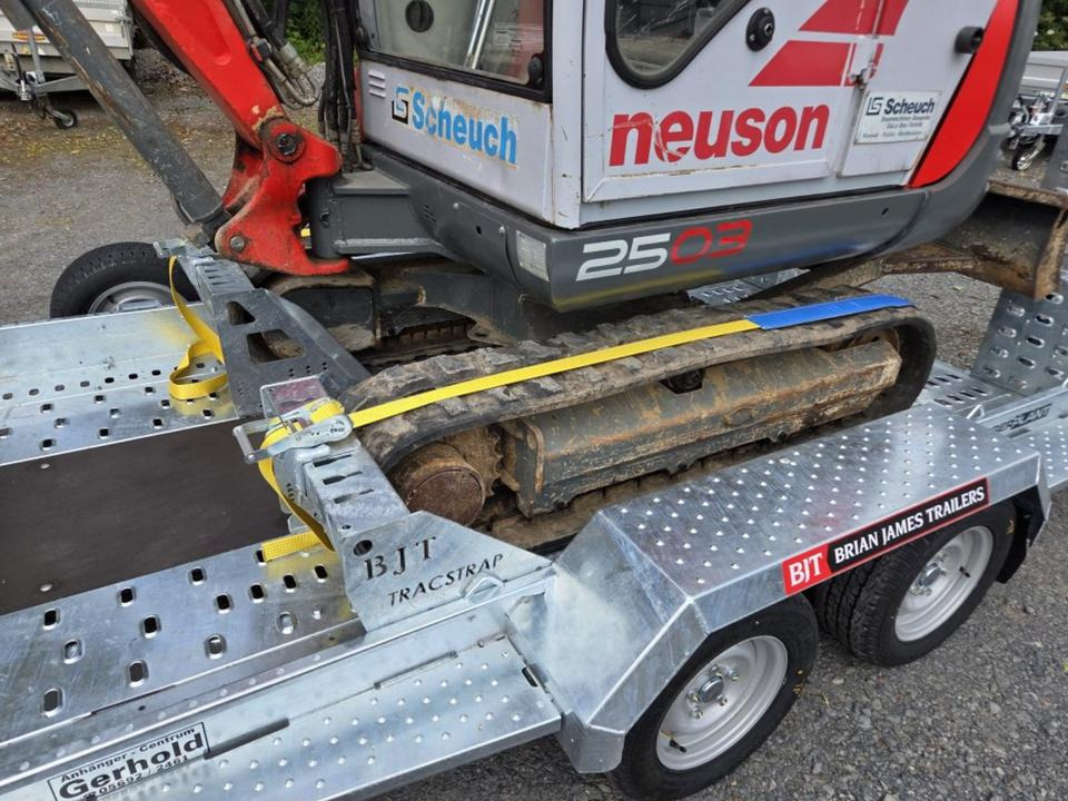 Brian James Digger Plant 3,5t Baumaschinentransporter Minibagger - Remolque porta maquinaria: foto 2 Brian James Digger Plant 3,5t Baumaschinentransporter Minibagger - Remolque porta maquinaria: foto 2