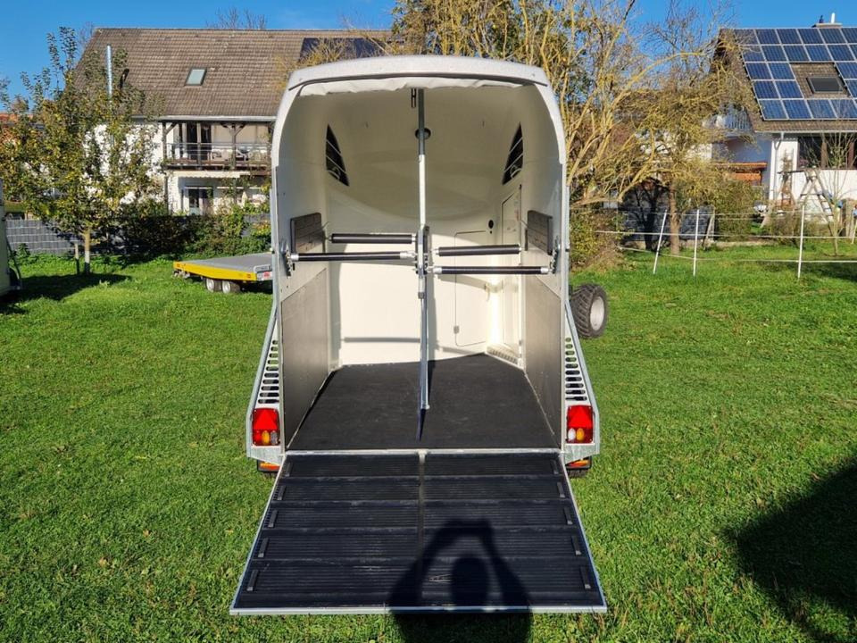 Pferdeanhänger Böckmann, Master, WCF, Aluräder, Sattelk.100 Km - Remolque para caballos: foto 5 Pferdeanhänger Böckmann, Master, WCF, Aluräder, Sattelk.100 Km - Remolque para caballos: foto 5