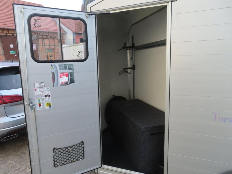 Pferdeanhänger Cheval Liberte MAXI 2 Sattelraum 100 km/h Kamera - Remolque para caballos: foto 5 Pferdeanhänger Cheval Liberte MAXI 2 Sattelraum 100 km/h Kamera - Remolque para caballos: foto 5