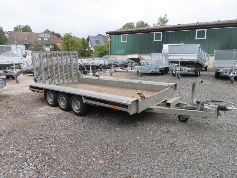 Vlemmix Tridem Maschinentransporter 3,5t Minibagger - Remolque porta maquinaria: foto 2 Vlemmix Tridem Maschinentransporter 3,5t Minibagger - Remolque porta maquinaria: foto 2