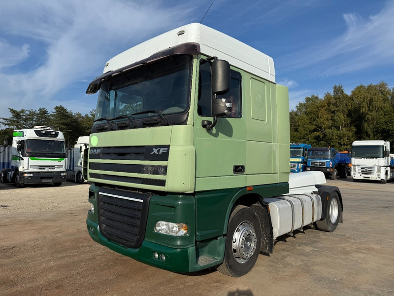 DAF 105 XF 460 DAF 105 XF 460 Space Cab (GOOD CONDITION / BON ETAT) - Cabeza tractora: foto 1 DAF 105 XF 460 DAF 105 XF 460 Space Cab (GOOD CONDITION / BON ETAT) - Cabeza tractora: foto 1