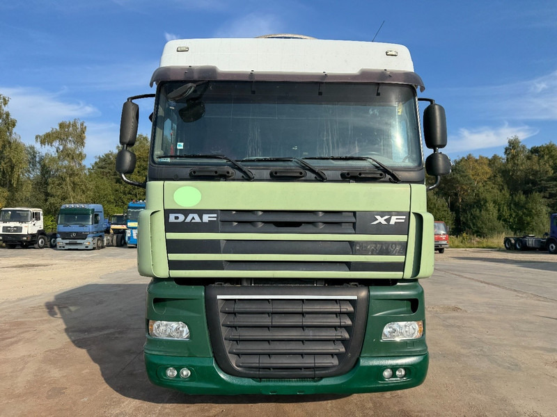DAF 105 XF 460 DAF 105 XF 460 Space Cab (GOOD CONDITION / BON ETAT) - Cabeza tractora: foto 2 DAF 105 XF 460 DAF 105 XF 460 Space Cab (GOOD CONDITION / BON ETAT) - Cabeza tractora: foto 2