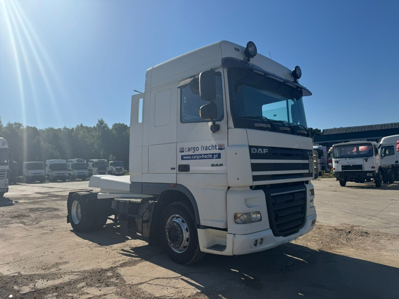 DAF 105 XF 460 Space Cab (MANUAL GEARBOX / BOITE MANUELLE) - Cabeza tractora: foto 3 DAF 105 XF 460 Space Cab (MANUAL GEARBOX / BOITE MANUELLE) - Cabeza tractora: foto 3