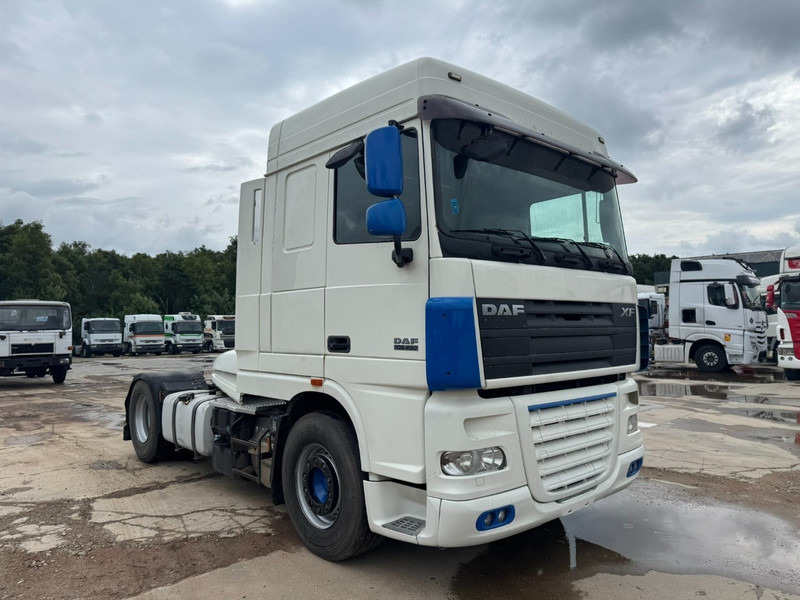 DAF 105 XF 460 Space Cab (MANUAL GEARBOX / BOITE MANUELLE / PERFECT) - Cabeza tractora: foto 3 DAF 105 XF 460 Space Cab (MANUAL GEARBOX / BOITE MANUELLE / PERFECT) - Cabeza tractora: foto 3
