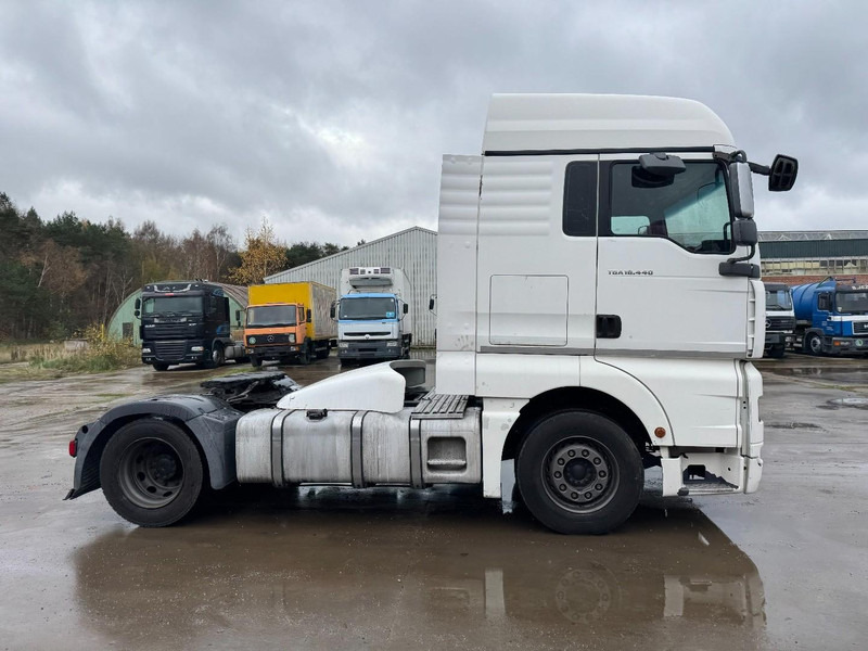 MAN TGA 18.440 (MANUAL GEARBOX / BOITE MANUELLE) - Cabeza tractora: foto 4 MAN TGA 18.440 (MANUAL GEARBOX / BOITE MANUELLE) - Cabeza tractora: foto 4
