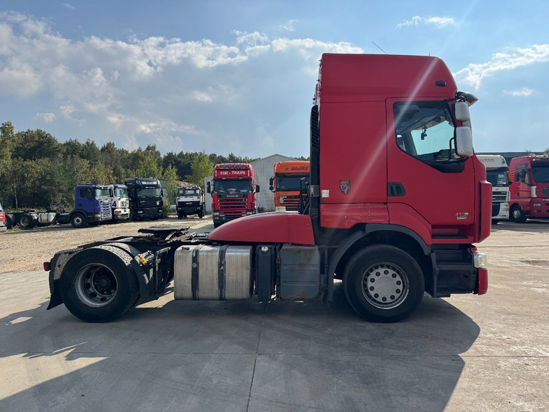 Renault Premium 450 DXI (MANUAL GEARBOX / BOITE MANUELLE / 982.000 km / PTO) - Cabeza tractora: foto 4 Renault Premium 450 DXI (MANUAL GEARBOX / BOITE MANUELLE / 982.000 km / PTO) - Cabeza tractora: foto 4