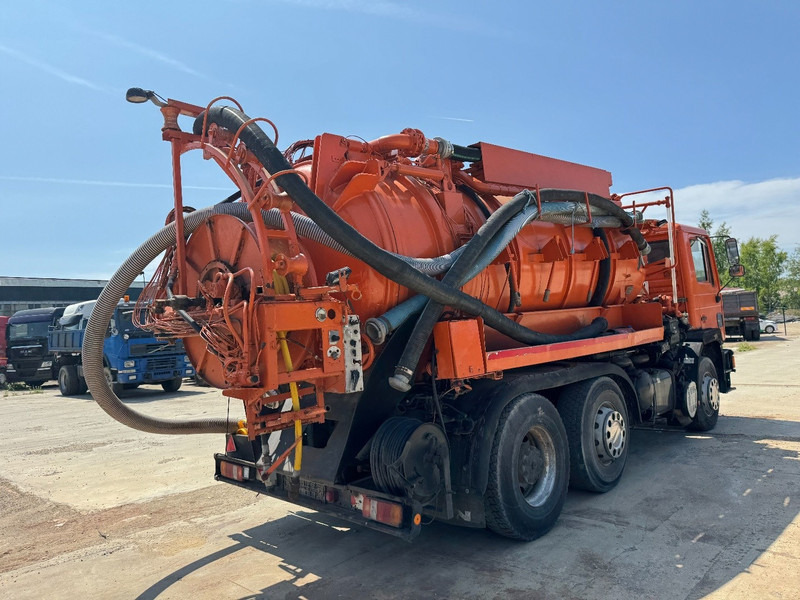 MAN 24.242 (10.000 L / BIG AXLE / 6 CYLINDER WITH MANUAL PUMP / LIKE NEW CONDITION!!!) - Limpieza de alcantarillado: foto 5 MAN 24.242 (10.000 L / BIG AXLE / 6 CYLINDER WITH MANUAL PUMP / LIKE NEW CONDITION!!!) - Limpieza de alcantarillado: foto 5