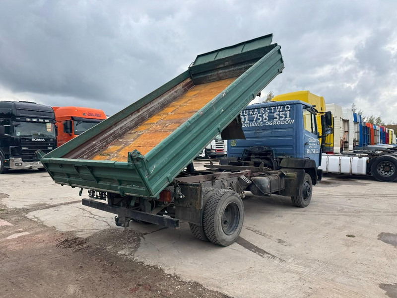 Mercedes-Benz SK 814 (6 CYLINDER / STEEL SUSPENSION / MANUAL PUMP / 3-SIDE TIPPER) - Camión volquete: foto 5 Mercedes-Benz SK 814 (6 CYLINDER / STEEL SUSPENSION / MANUAL PUMP / 3-SIDE TIPPER) - Camión volquete: foto 5