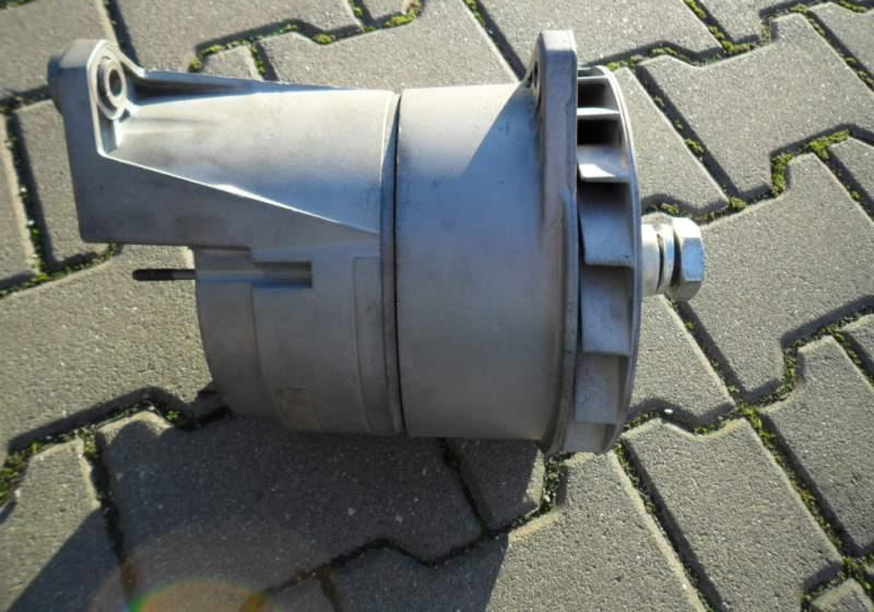Wszystkie Alternator Bosz 24v ,140 A - Alternador para Autobús: foto 1 Wszystkie Alternator Bosz 24v ,140 A - Alternador para Autobús: foto 1