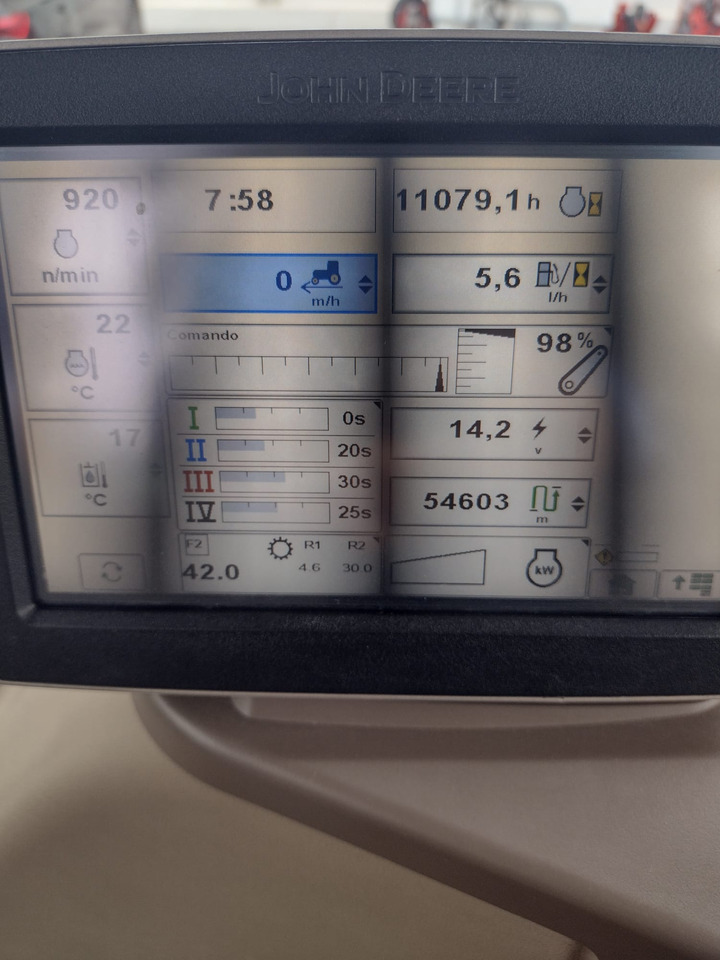 JOHN DEERE 6210 R - Tractor: foto 5 JOHN DEERE 6210 R - Tractor: foto 5