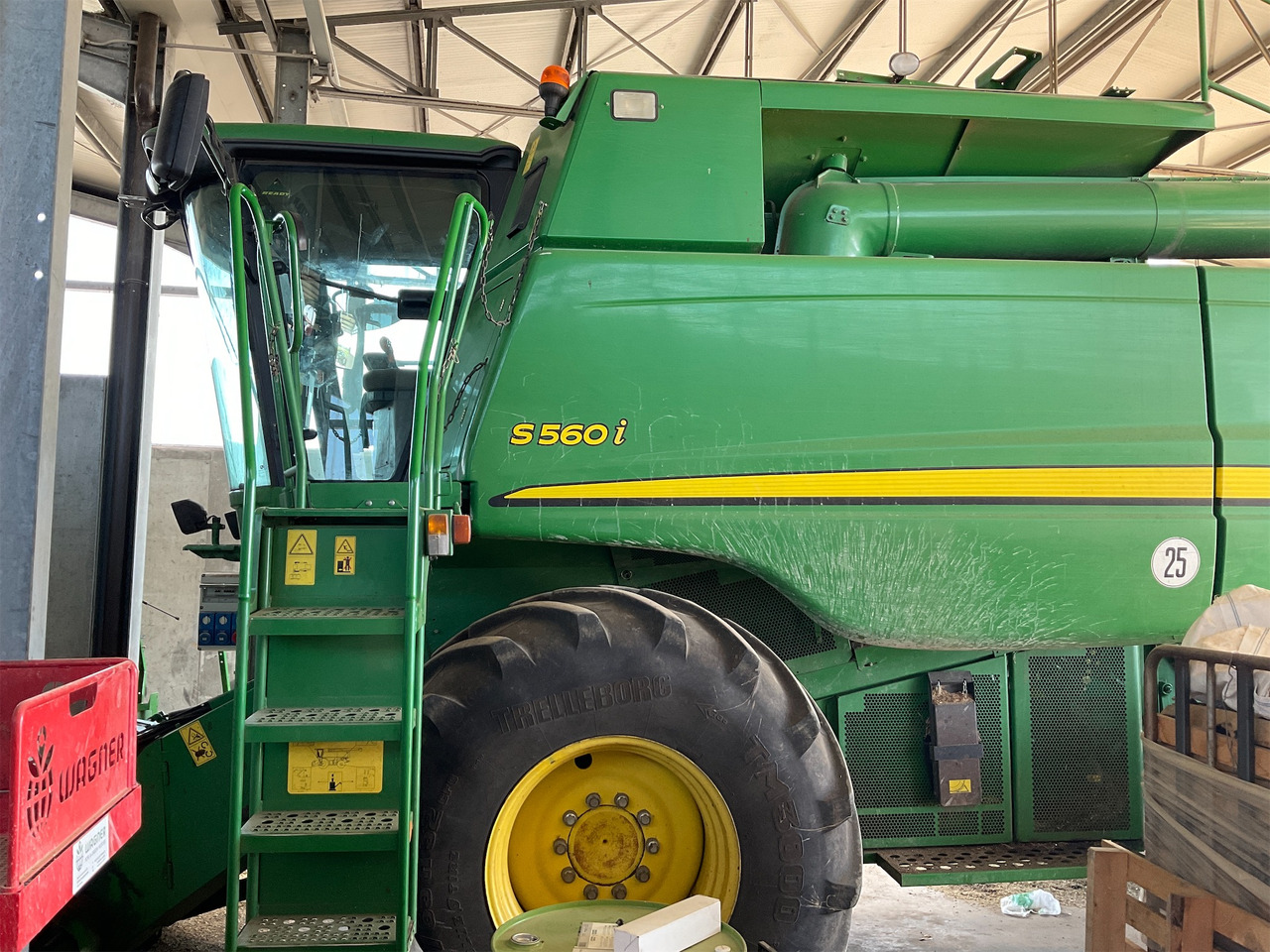 JOHN DEERE MIETITREBBIA S 560 - Cosechadora de granos: foto 3 JOHN DEERE MIETITREBBIA S 560 - Cosechadora de granos: foto 3