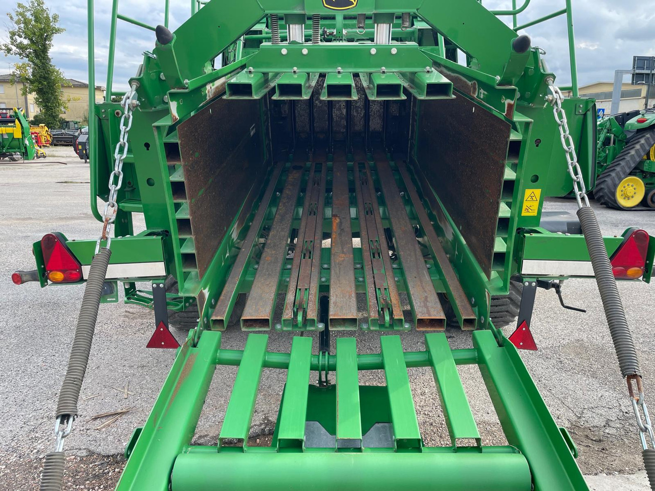 JOHN DEERE PRESSA L1534 - Empacadora de pacas cuadradas: foto 4 JOHN DEERE PRESSA L1534 - Empacadora de pacas cuadradas: foto 4