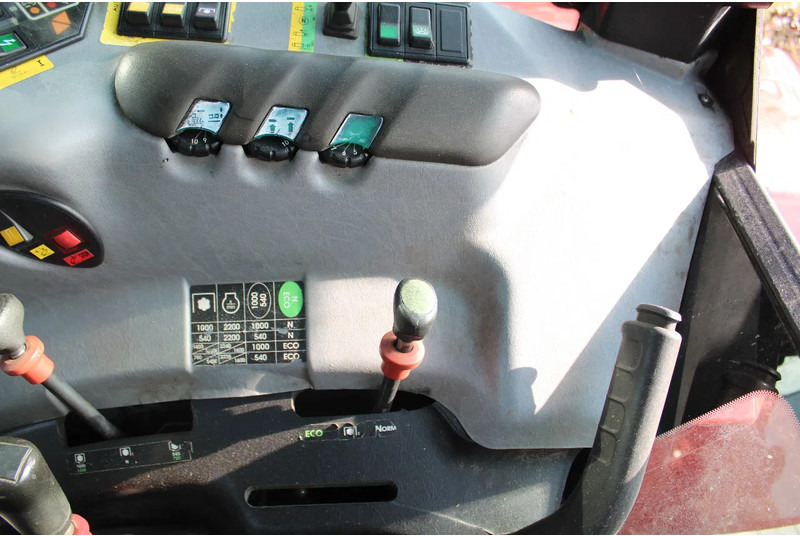 Tractor Case IH CS 150 met fronthef en front pto: foto 13