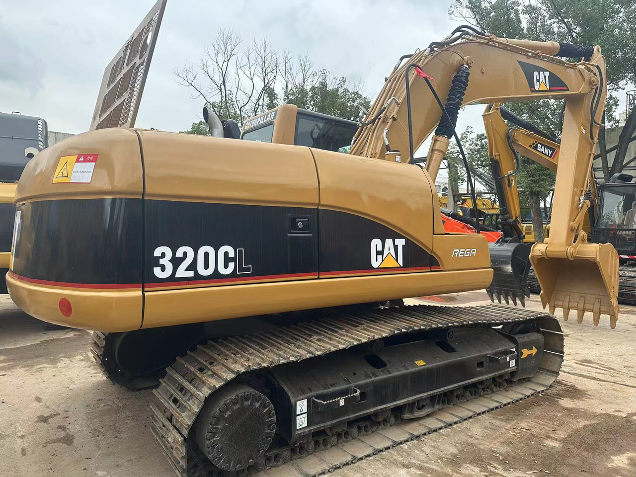Excavadora de cadenas CATERPILLAR 320c [ Copy ]: foto 6