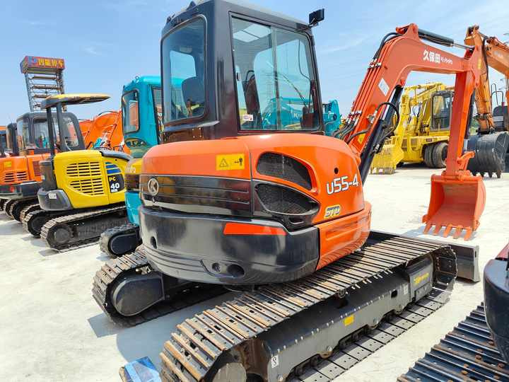 Perfect Condition Kubota U55-4 Japan Brand Mini Excavator with Pusher for Sale 90% Brand New Mini Kubota U25 35 55 5tons - Excavadora: foto 2 Perfect Condition Kubota U55-4 Japan Brand Mini Excavator with Pusher for Sale 90% Brand New Mini Kubota U25 35 55 5tons - Excavadora: foto 2