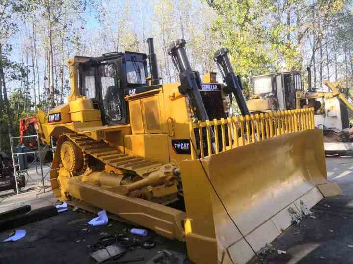 Second Hand Caterpillar CAT D7H D7G D7R Bulldozer, Used CAT D7H Japan Import in Good Condition - Bulldozer: foto 5 Second Hand Caterpillar CAT D7H D7G D7R Bulldozer, Used CAT D7H Japan Import in Good Condition - Bulldozer: foto 5