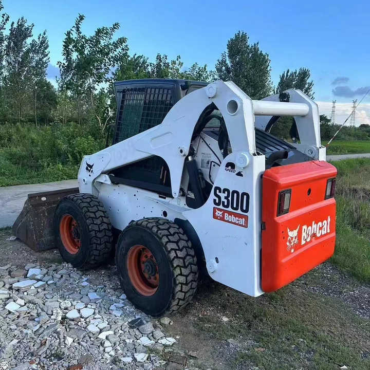 Used Bob Cat Bob Cat S300 Used Mini Skid Steer Wheel Loader Multifunctional Track Loaders Bobcat S300 - Minicargadora: foto 3 Used Bob Cat Bob Cat S300 Used Mini Skid Steer Wheel Loader Multifunctional Track Loaders Bobcat S300 - Minicargadora: foto 3
