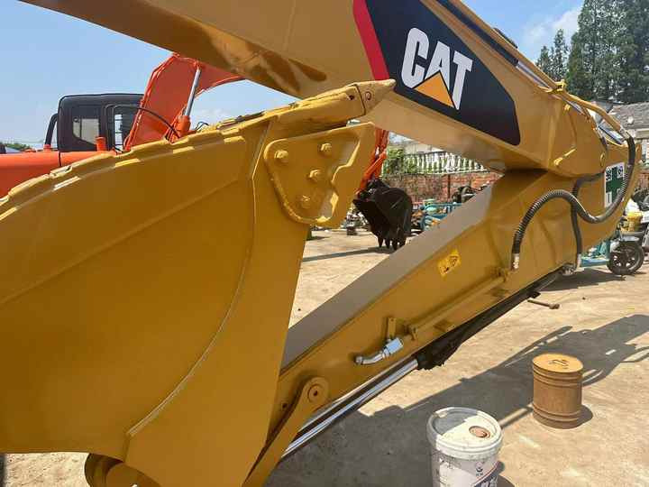 Used Caterpillar Excavators 320D Good Condition Used Excavators for Sale Second Hand Machine CAT Caterpillar 320D Excavadoras - Excavadora: foto 4 Used Caterpillar Excavators 320D Good Condition Used Excavators for Sale Second Hand Machine CAT Caterpillar 320D Excavadoras - Excavadora: foto 4