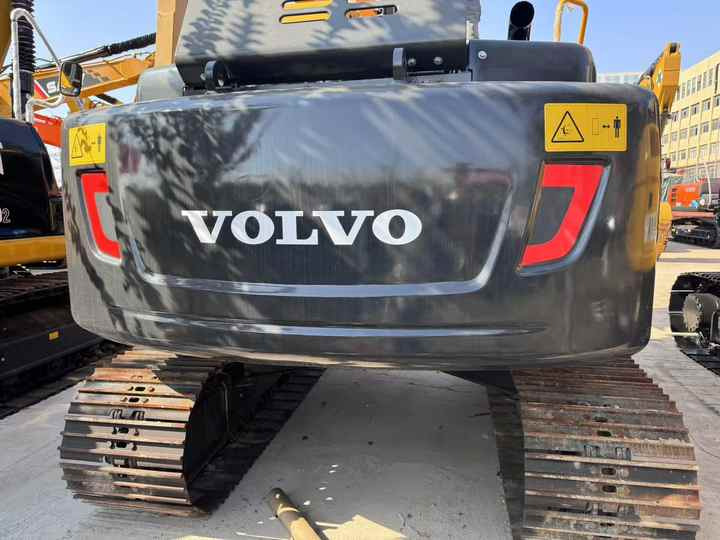 Used Digger VOLVO EC140 Construction Machinery Construction Digger Used VOLVO EC140 Cheap Excavator - Excavadora de cadenas: foto 3 Used Digger VOLVO EC140 Construction Machinery Construction Digger Used VOLVO EC140 Cheap Excavator - Excavadora de cadenas: foto 3