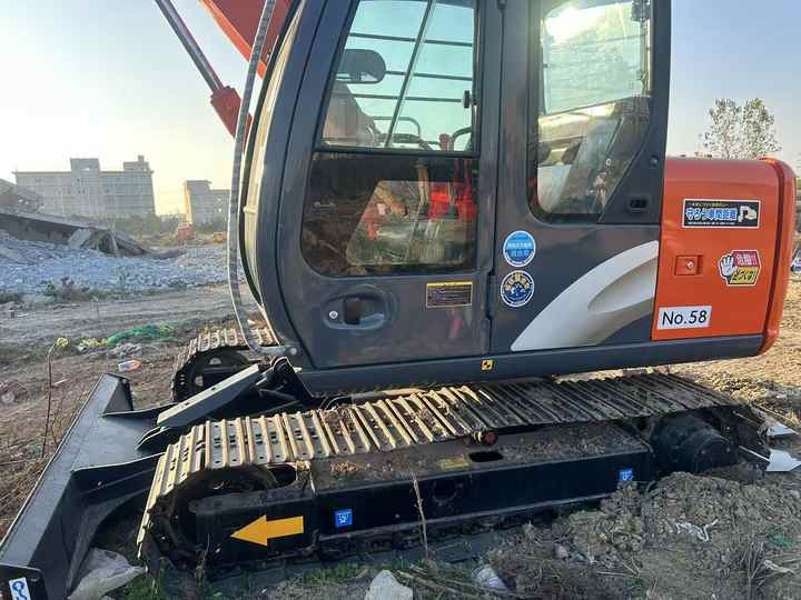 Used HITACHI ZX70 Model Mini Excavator Second Hand Machine Popular Brand Japan Hitachi Hydraulic Machinery - Excavadora: foto 5 Used HITACHI ZX70 Model Mini Excavator Second Hand Machine Popular Brand Japan Hitachi Hydraulic Machinery - Excavadora: foto 5