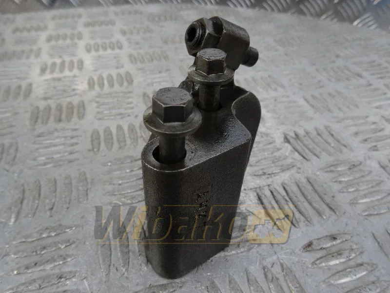 Deutz 04515735 - Cabezal de bloque para Maquinaria de construcción: foto 1 Deutz 04515735 - Cabezal de bloque para Maquinaria de construcción: foto 1