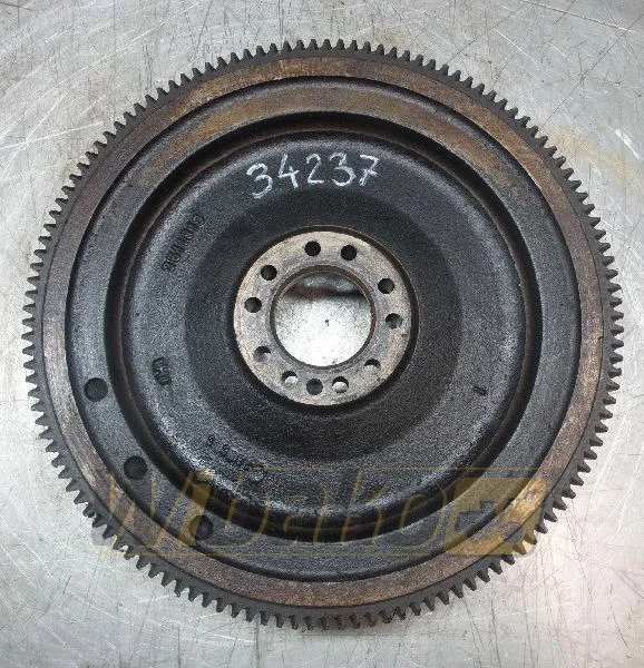 Deutz 04516521 - Volante de inercia para Maquinaria de construcción: foto 1 Deutz 04516521 - Volante de inercia para Maquinaria de construcción: foto 1