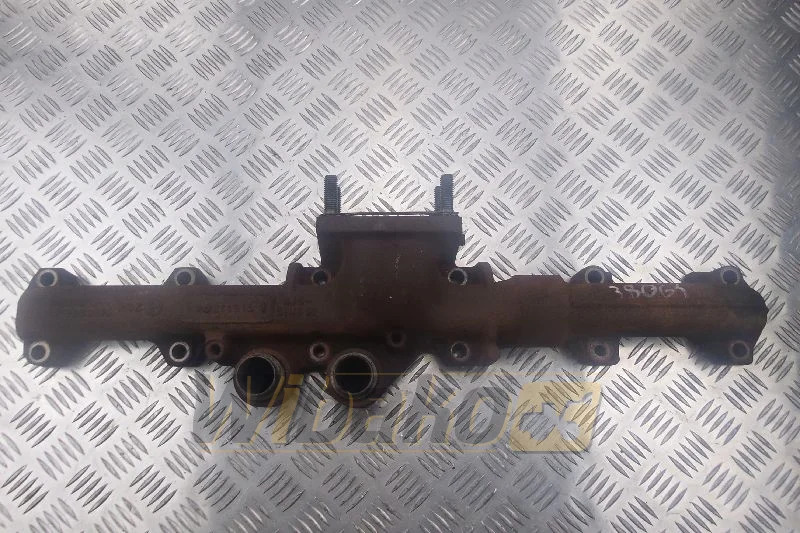 Deutz TCD7.8 04915718/04915007R - Colector de escape para Maquinaria de construcción: foto 1 Deutz TCD7.8 04915718/04915007R - Colector de escape para Maquinaria de construcción: foto 1