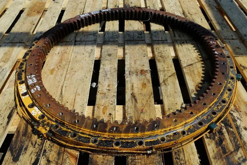 Liebherr A900 - Corona de giro para Maquinaria de construcción: foto 1 Liebherr A900 - Corona de giro para Maquinaria de construcción: foto 1