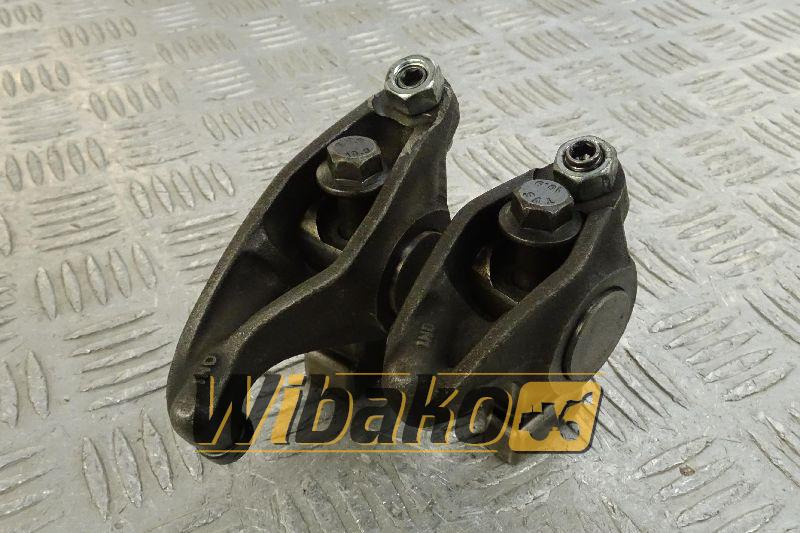 Rocker arm for engine Cummins QSC8.3 3972540 - Cabezal de bloque para Maquinaria de construcción: foto 1 Rocker arm for engine Cummins QSC8.3 3972540 - Cabezal de bloque para Maquinaria de construcción: foto 1