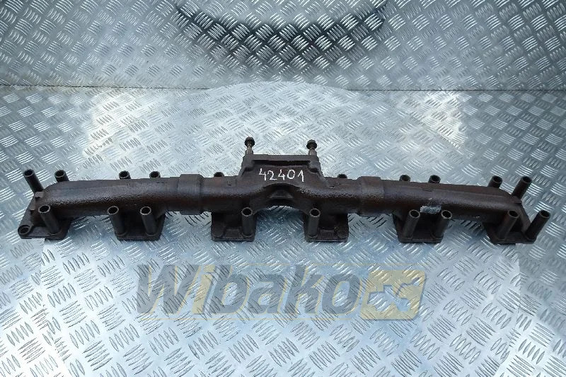Volvo D12 20743490/3155030 - Colector de escape para Maquinaria de construcción: foto 1 Volvo D12 20743490/3155030 - Colector de escape para Maquinaria de construcción: foto 1