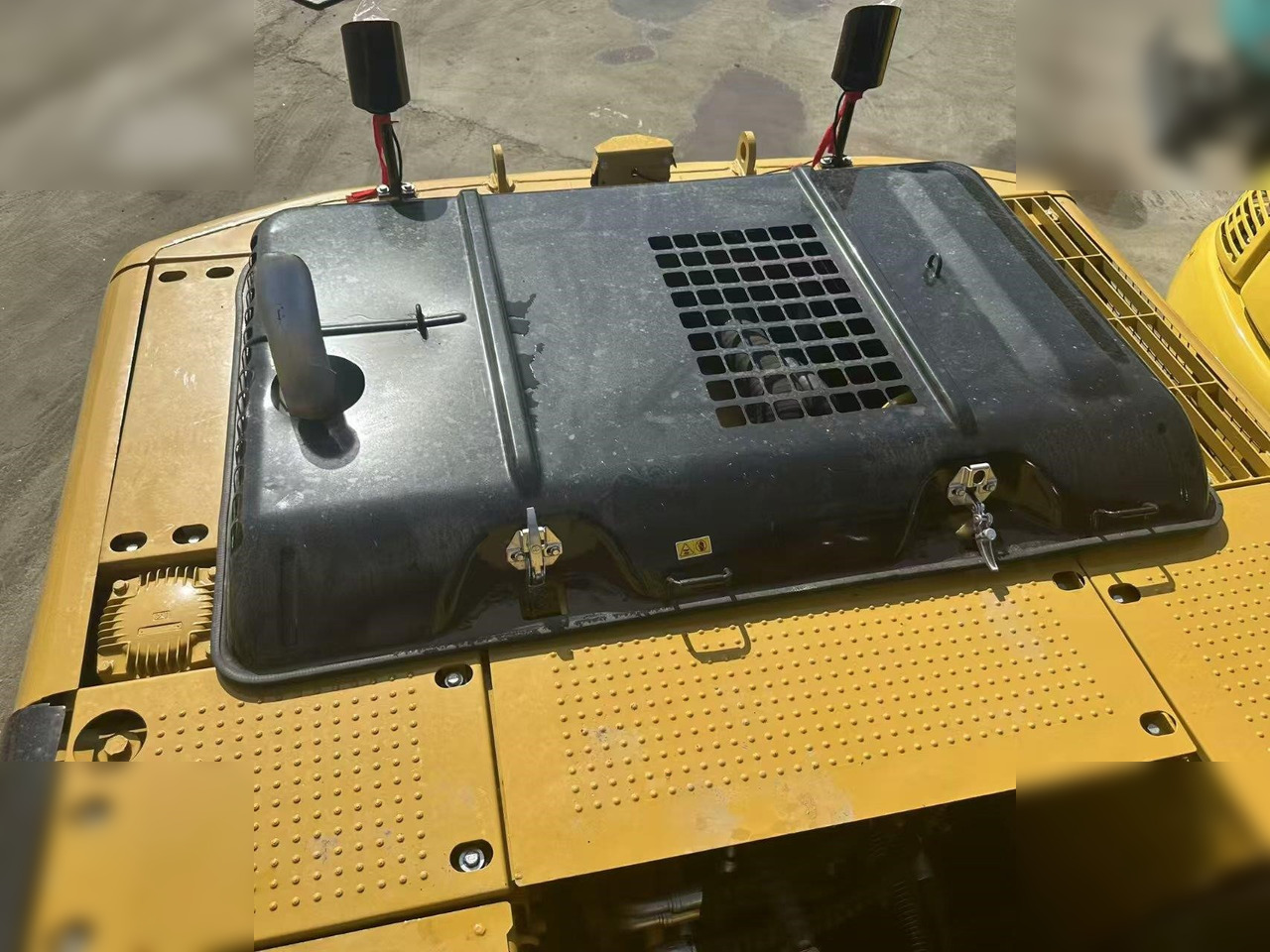 Excavadora de cadenas CATERPILLAR 320D2L: foto 6