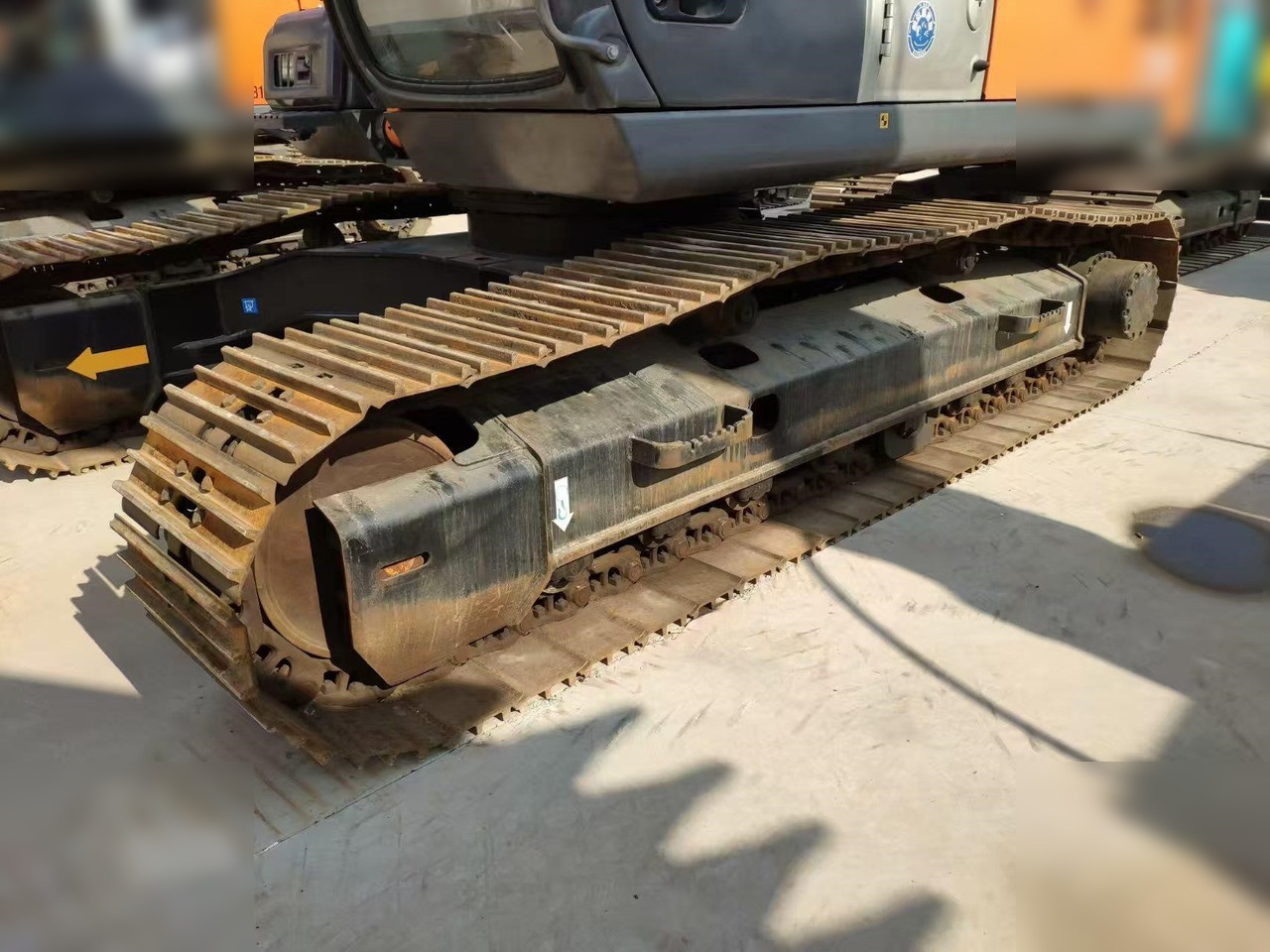 HITACHI ZX210 - Excavadora de cadenas: foto 4 HITACHI ZX210 - Excavadora de cadenas: foto 4