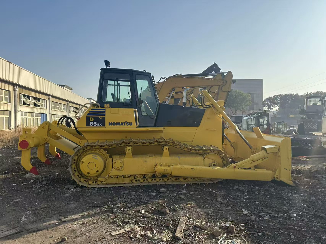 Bulldozer KOMATSU D85E: foto 9
