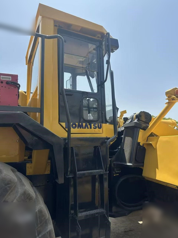 Cargadora de ruedas KOMATSU WA470-3: foto 10 Cargadora de ruedas KOMATSU WA470-3: foto 10