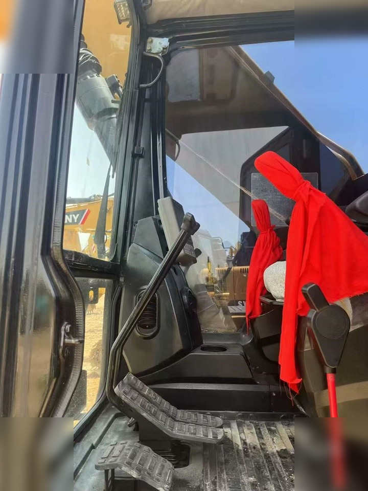 Excavadora de cadenas SANY SY215C: foto 17