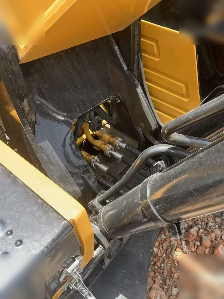 Excavadora de cadenas SANY SY215C: foto 12