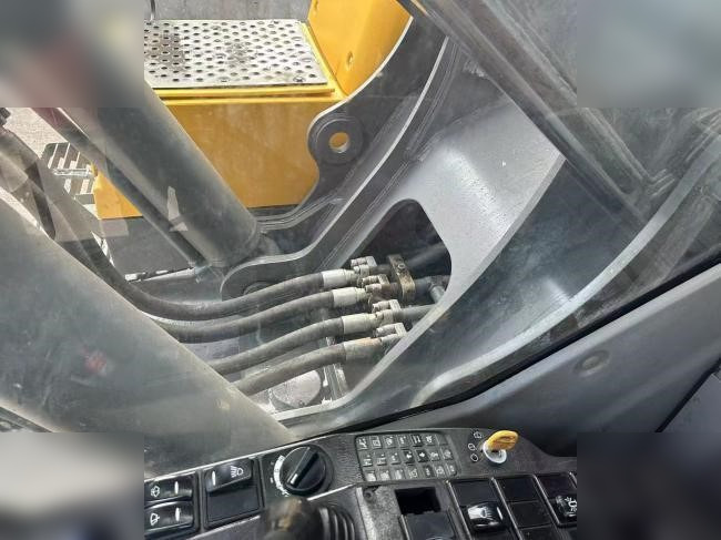 VOLVO EC480D - Excavadora de cadenas: foto 3 VOLVO EC480D - Excavadora de cadenas: foto 3