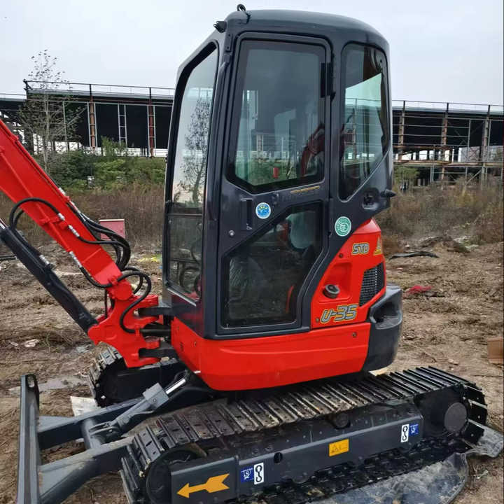 3TONS Good Quality Used Kubota U35 Hydraulic Excavator Used U25 U35 Mini Mxcavator Used Small Digger Kubota U35 - Miniexcavadora: foto 1 3TONS Good Quality Used Kubota U35 Hydraulic Excavator Used U25 U35 Mini Mxcavator Used Small Digger Kubota U35 - Miniexcavadora: foto 1