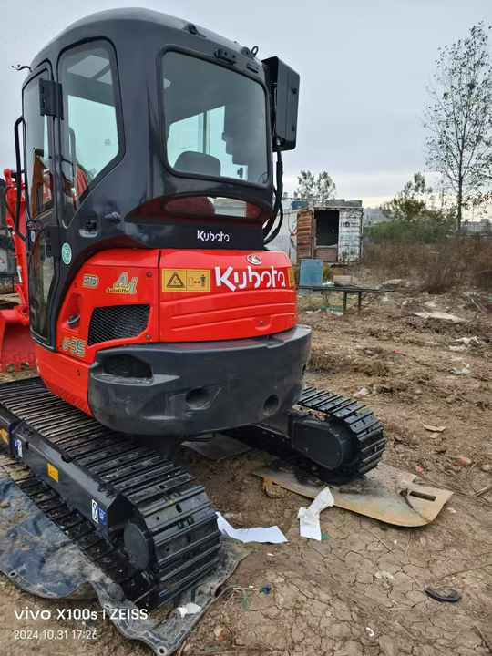 3TONS Good Quality Used Kubota U35 Hydraulic Excavator Used U25 U35 Mini Mxcavator Used Small Digger Kubota U35 - Miniexcavadora: foto 5 3TONS Good Quality Used Kubota U35 Hydraulic Excavator Used U25 U35 Mini Mxcavator Used Small Digger Kubota U35 - Miniexcavadora: foto 5