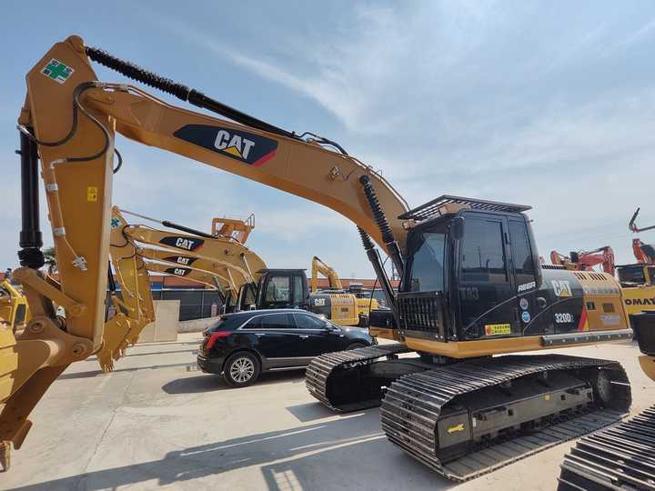 USED CAT 320 Excavator with Wide Track Shoe for Sale - Excavadora de cadenas: foto 3 USED CAT 320 Excavator with Wide Track Shoe for Sale - Excavadora de cadenas: foto 3