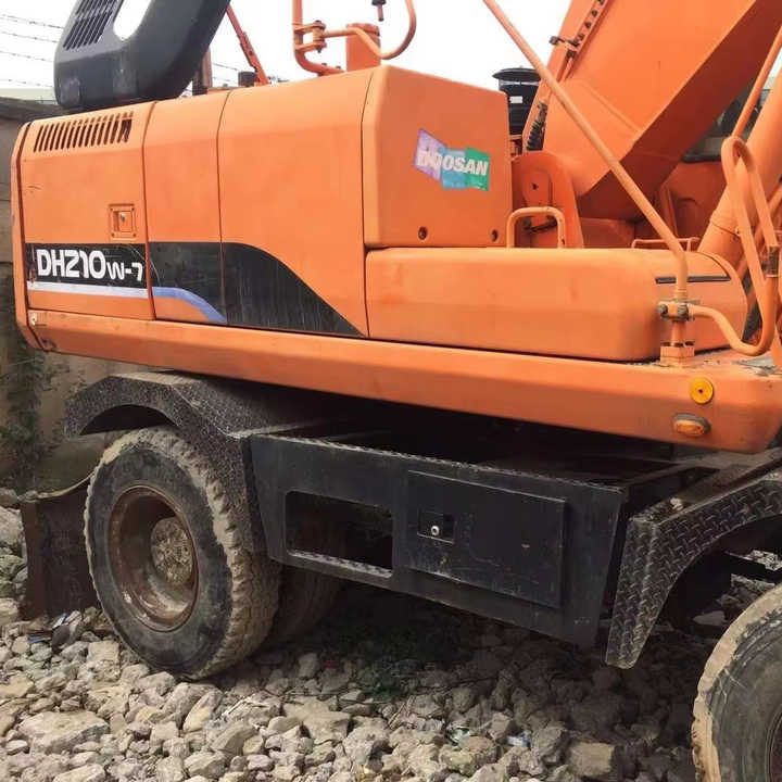 Used Digger Doosan Dh210w-7 Construction Machinery Construction Digger Used Doosan Dh210w-7 Cheap Excavator - Excavadora de ruedas: foto 2 Used Digger Doosan Dh210w-7 Construction Machinery Construction Digger Used Doosan Dh210w-7 Cheap Excavator - Excavadora de ruedas: foto 2