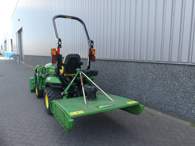 John Deere 1025 R - Tractor: foto 5 John Deere 1025 R - Tractor: foto 5