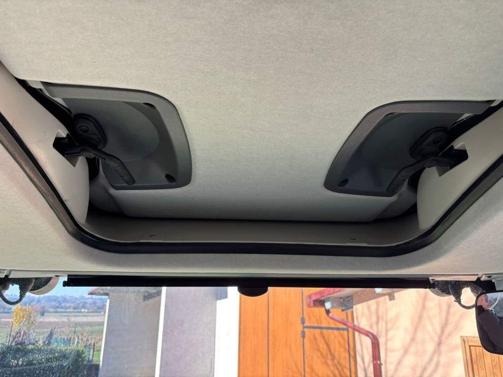 Tractor Claas Arion 450: foto 7