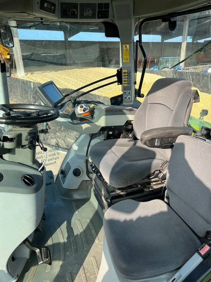 Tractor Claas Axion 930: foto 8 Tractor Claas Axion 930: foto 8