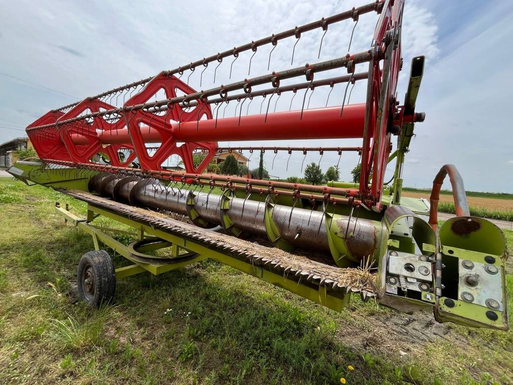 Claas C 540 - Cabezal de grano: foto 2 Claas C 540 - Cabezal de grano: foto 2