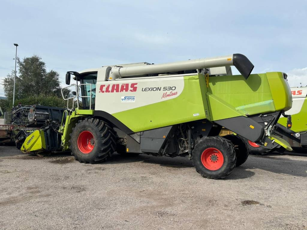 Claas Lexion 530 Montana - Cosechadora de granos: foto 1 Claas Lexion 530 Montana - Cosechadora de granos: foto 1